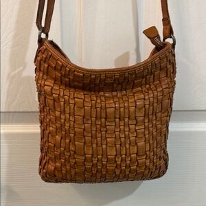 Vilenca Tan Leather Shoulder Bag